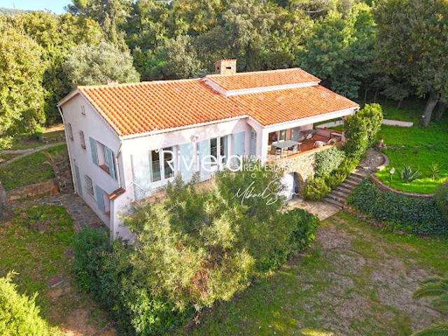 Vente Propriété 5 pièces 120 m2 La Croix Valmer