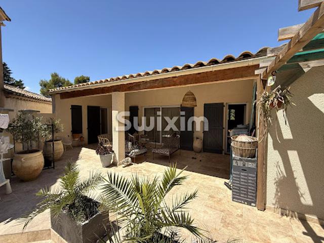 Vente Propriété 5 pièces 136 m2 Uchaux