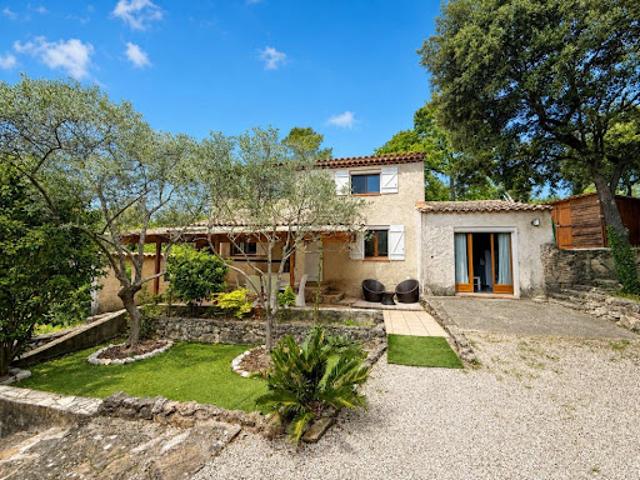 Vente Propriété 5 pièces 140 m2 Pourrières