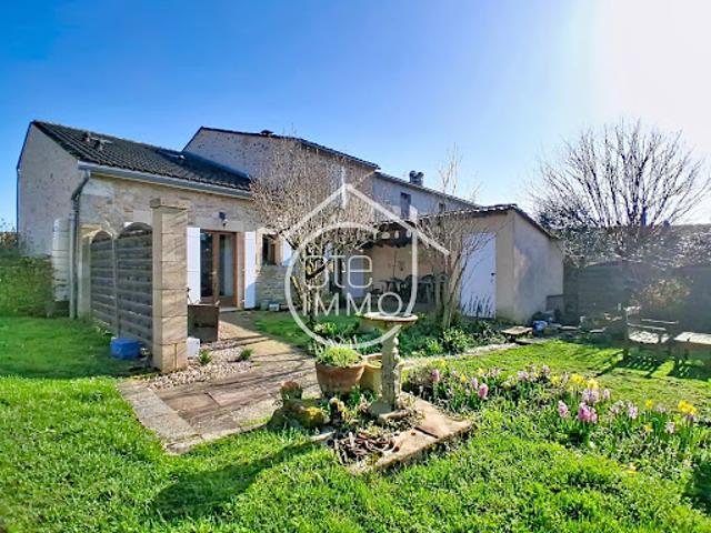 Vente Propriété 5 pièces 155 m2 Saint Méard de Gurçon