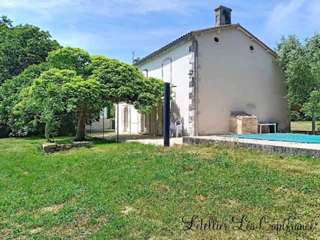 Vente Propriété 5 pièces 188 m2 Prailles