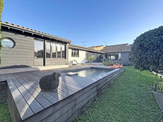 Vente Propriété 5 pièces 202 m2 Charron