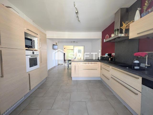 Vente Propriété 5 pièces 218 m2 Abeilhan