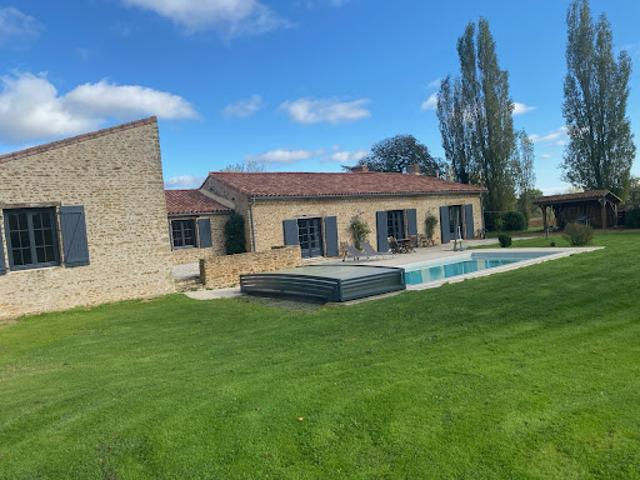 Vente Propriété 5 pièces 235 m2 Moutiers sur le Lay