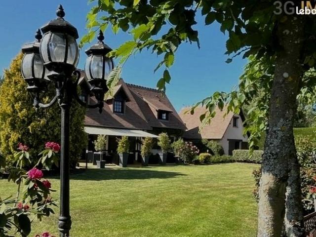 Vente | Propriété | 5p | 4ch | 130 m² | Pont l'Évêque | Expo Est/Nord/Ouest/Sud | Terrasse · Jardin · Piscine