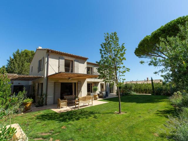 Vente propriété 6 Pièce s 250m² Eygalières
