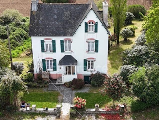 Vente Propriété 6 pièces 111 m2 Plonévez du Faou