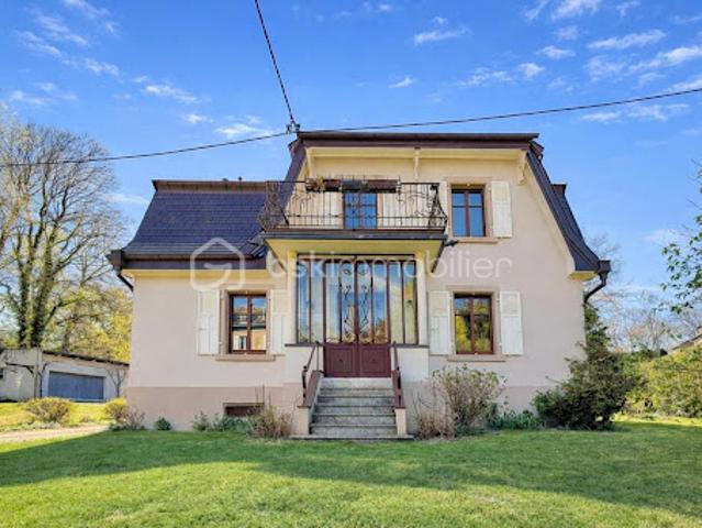 Vente Propriété 6 pièces 127 m2 Cernay