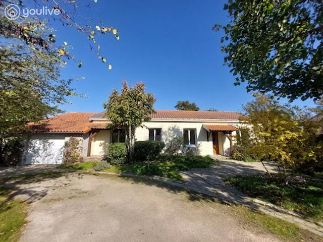 Vente Propriété 6 pièces 146 m2 Saint Philbert de Bouaine