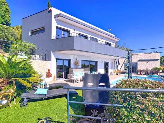 Vente Propriété 6 pièces 161 m2 Saint raphael