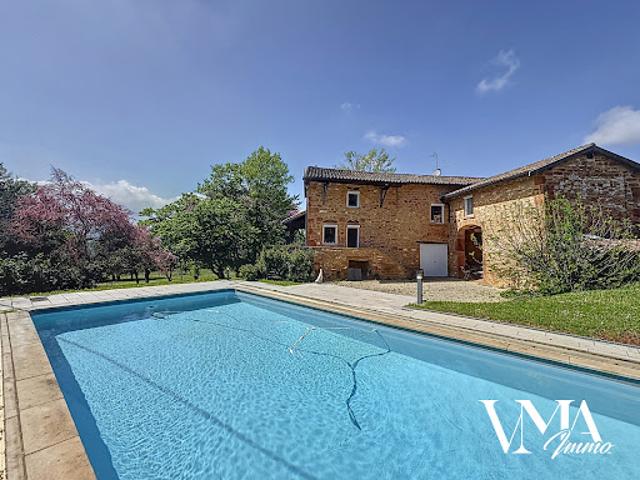 Vente Propriété 6 pièces 180 m2 Charnay