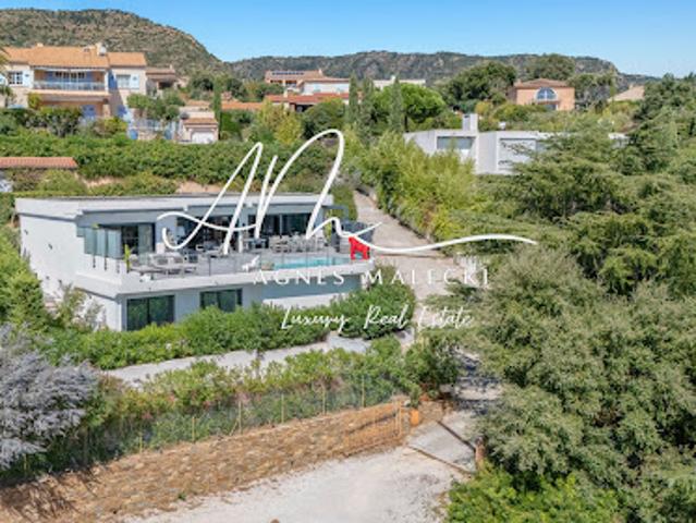 Vente Propriété 6 pièces 202 m2 Le Lavandou