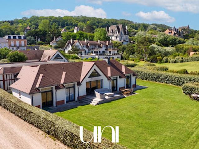 Vente Propriété 6 pièces 230 m2 Deauville