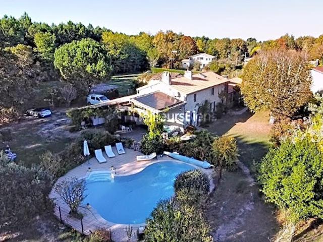 Vente Propriété 6 pièces 252 m2 Saint Morillon
