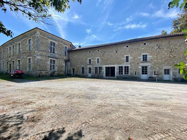 Vente Propriété 6 pièces 267 m2 Gousse