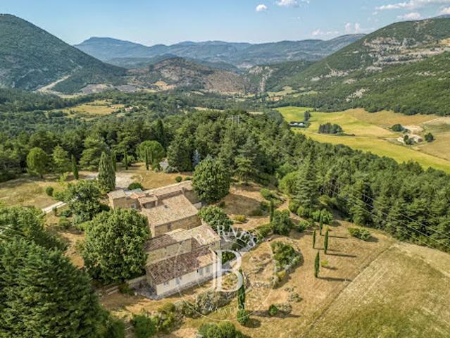Vente Propriété 820 m2 Sault