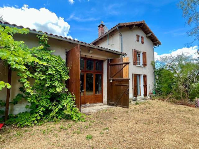 Vente Propriété 8 pièces 236 m2 Peyrilhac