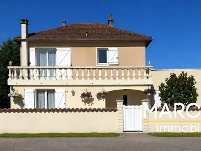 Vente Propriété 8 pièces 135 m2 Saint Germain Beaupré