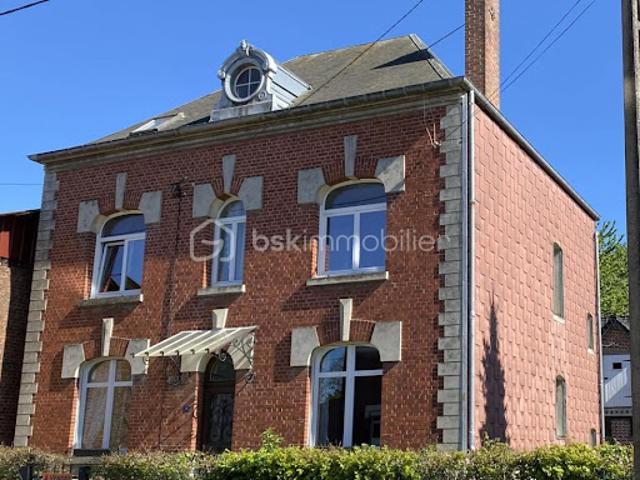 Vente Propriété 8 pièces 177 m2 Courcelles le Comte