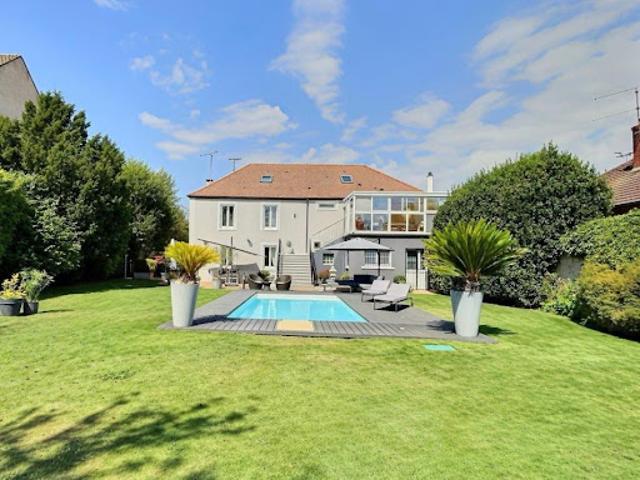 Vente Propriété 8 pièces 187 m2 Mennecy