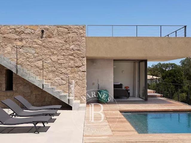Vente Propriété 8 pièces 181 m2 Lecci
