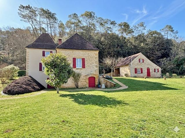 Vente Propriété 8 pièces 192 m2 Sarlat la caneda