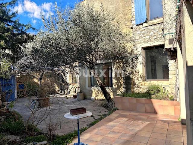 Vente Propriété 8 pièces 205 m2 Grignan