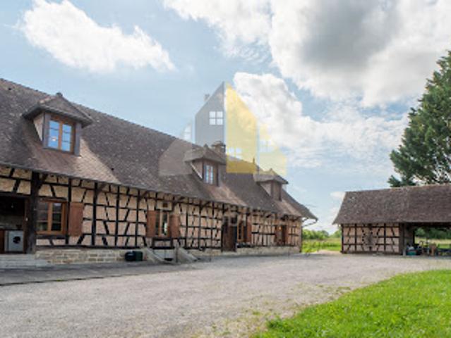 Vente Propriété 8 pièces 207 m2 Bletterans