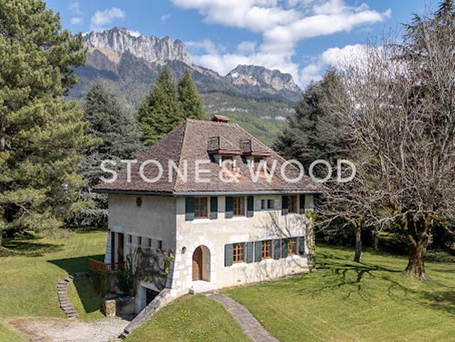 Vente Propriété 8 pièces 200 m2 Menthon Saint Bernard