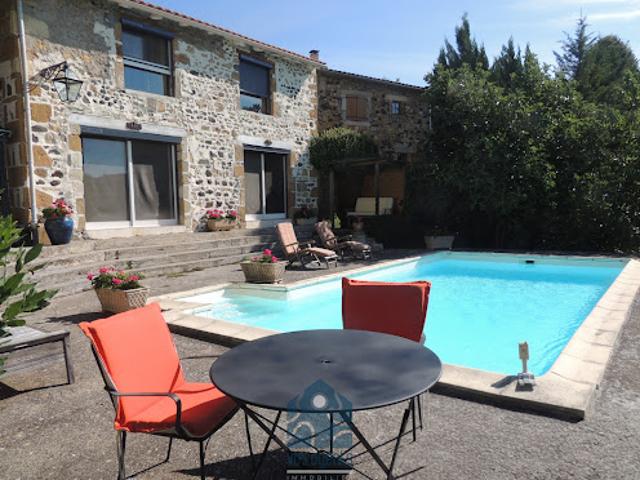 Vente Propriété 8 pièces 211 m2 Saint Maurice