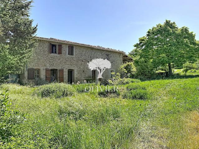 Vente Propriété 8 pièces 220 m2 Saignon