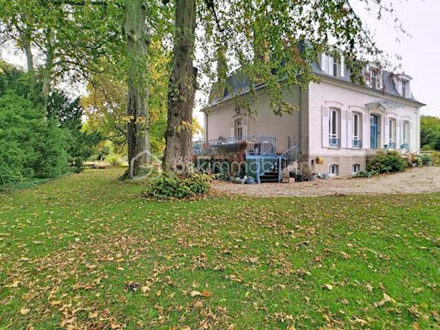 Vente Propriété 8 pièces 243 m2 Germigny l'Evêque