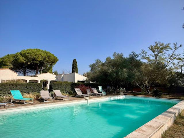 Vente Propriété 8 pièces 250 m2 Saintes Maries de la Mer