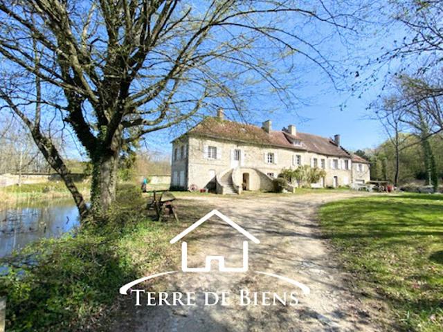 Vente Propriété 8 pièces 275 m2 Soissons