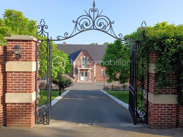 Vente Propriété 8 pièces 280 m2 Peronne