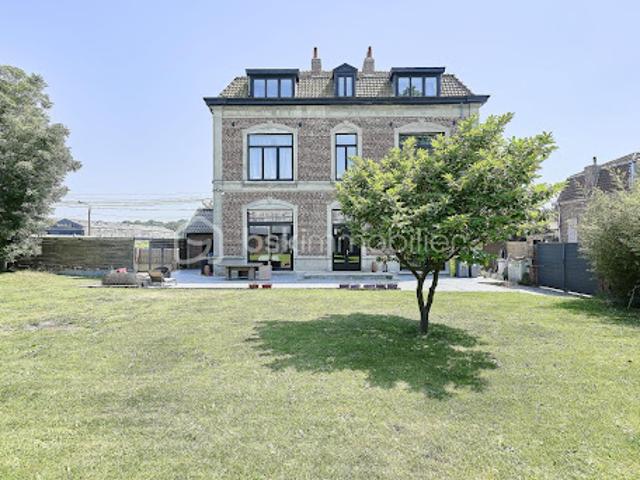 Vente Propriété 8 pièces 300 m2 Comines
