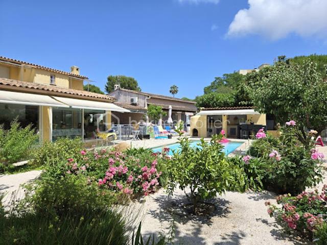 Vente Propriété 8 pièces 310 m2 Antibes