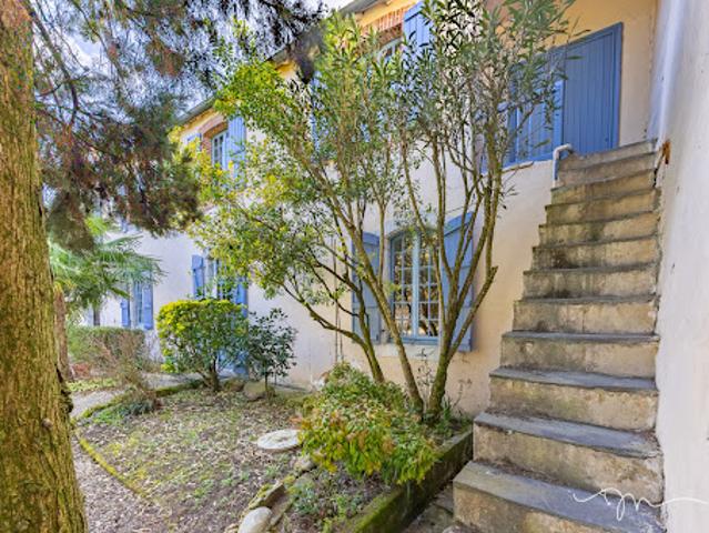 Vente Propriété 8 pièces 348 m2 Vic en Bigorre