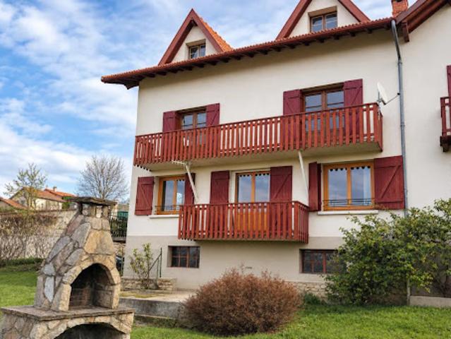 Vente Propriété 9 pièces 170 m2 Vollore Ville