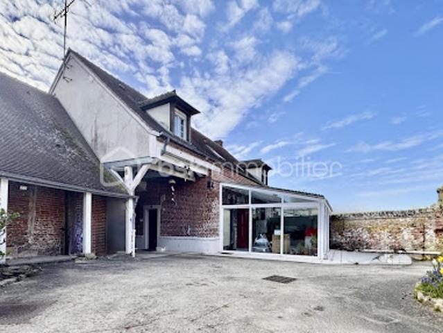 Vente Propriété 9 pièces 195 m2 Estrées Saint Denis