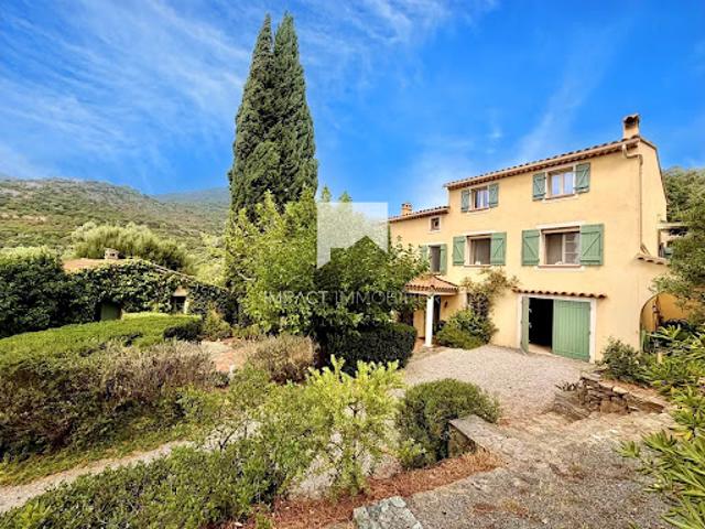 Vente Propriété 9 pièces 205 m2 Cavalaire sur Mer