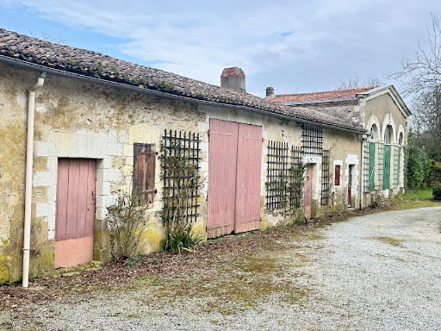 Vente Propriété 9 pièces 200 m2 Mauves sur Loire