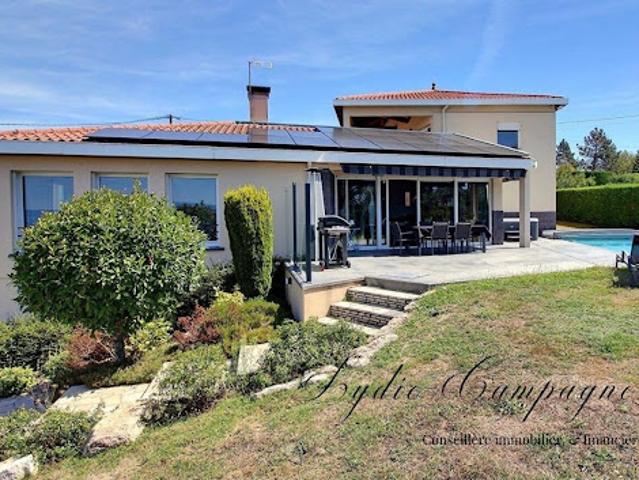 Vente Propriété 9 pièces 215 m2 Saint Galmier