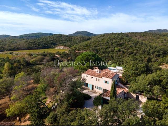 Vente Propriété 9 pièces 226 m2 La Londe les Maures