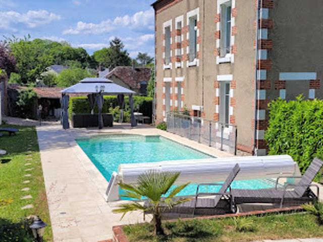 Vente Propriété 9 pièces 221.75 m2 Henrichemont