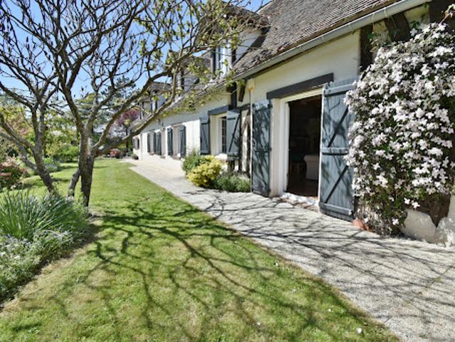 Vente Propriété 9 pièces 234 m2 Frazé