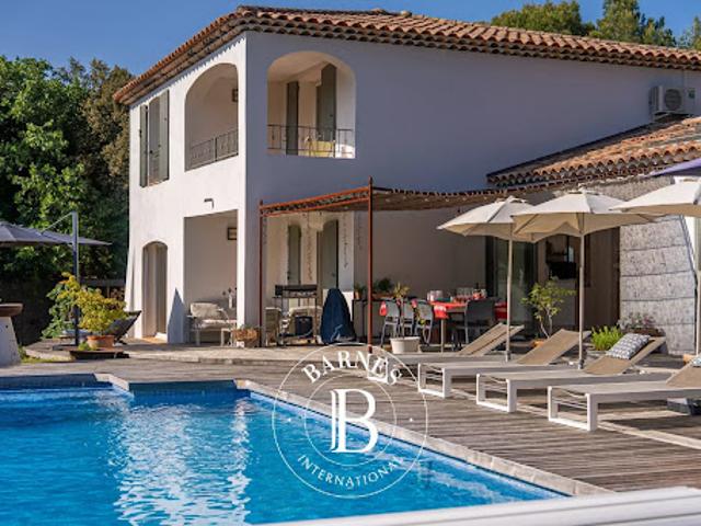 Vente Propriété 9 pièces 235 m2 Aix en Provence