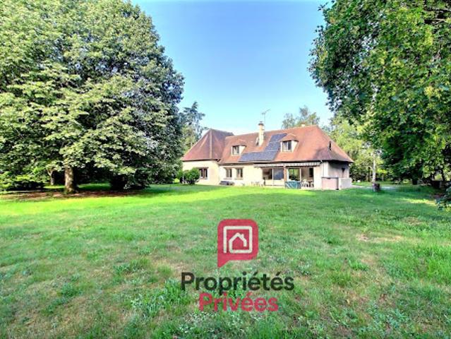 Vente Propriété 9 pièces 245 m2 Montargis