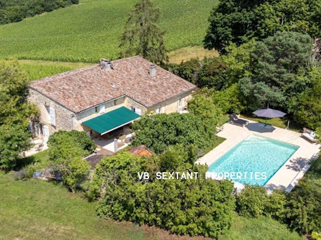 Vente Propriété 9 pièces 240 m2 Langoiran