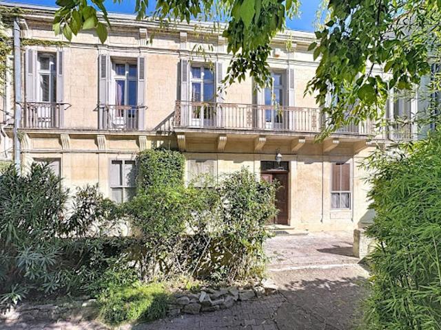 Vente Propriété 9 pièces 270 m2 Avignon